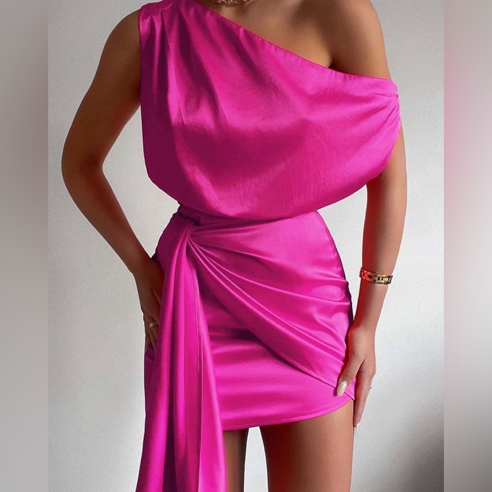 Hot Pink Cocktail Dress - Size M💖